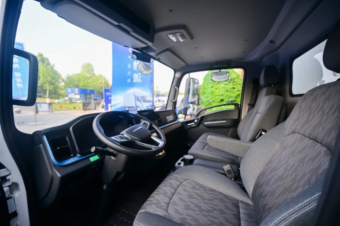 @所有人，宇通輕卡再獲雙料大獎(jiǎng)！