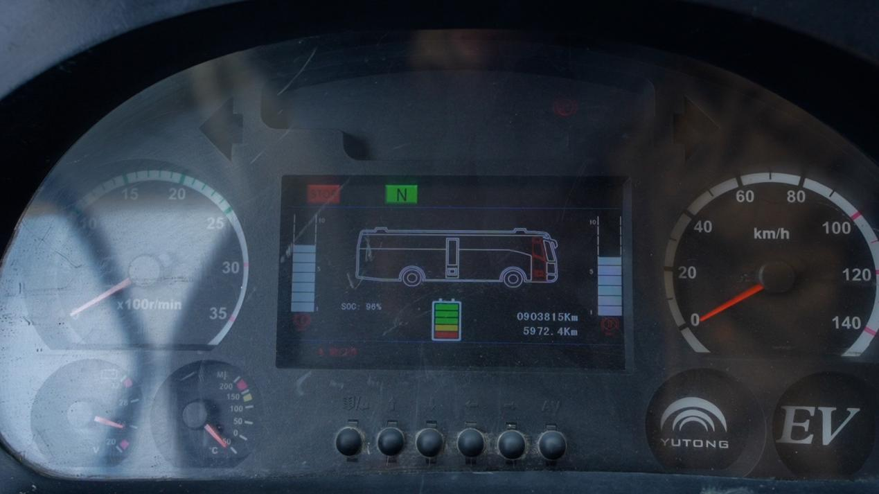 批量破90萬(wàn)公里行駛紀(jì)錄！中國(guó)新能源公交車再迎重大里程碑