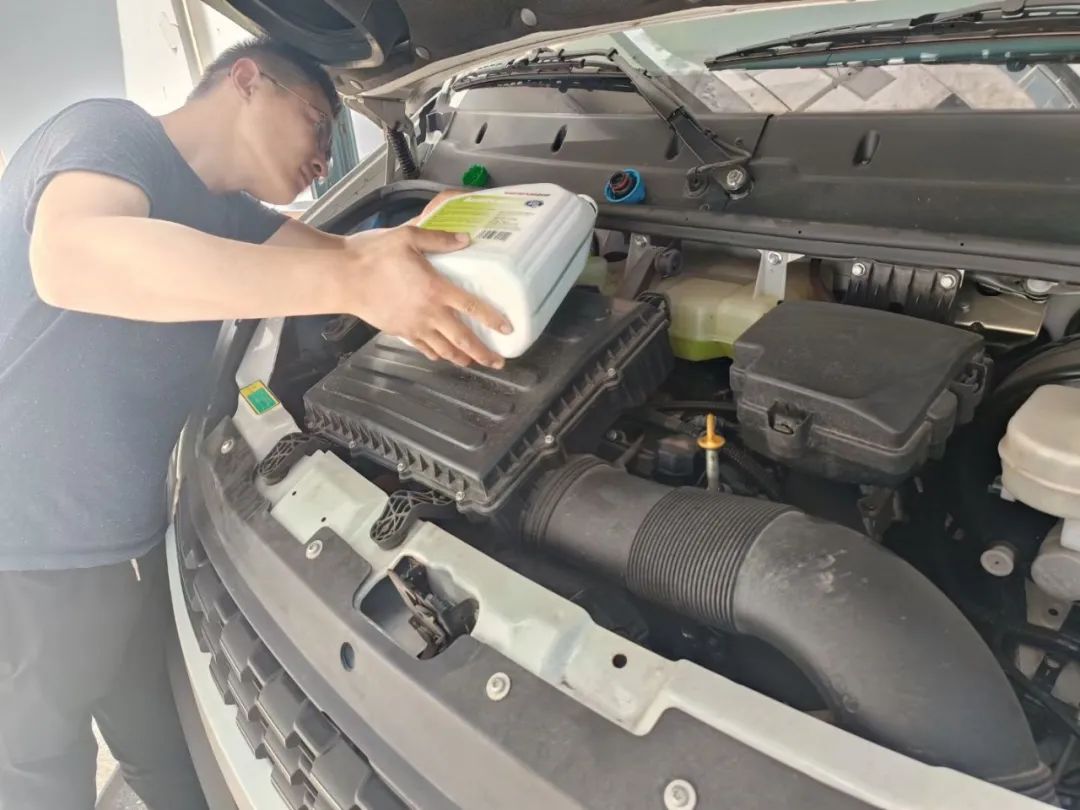 貼心服務(wù)，無憂運(yùn)營(yíng)|宇通專用車“夏季關(guān)愛服務(wù)月”專項(xiàng)活動(dòng)進(jìn)行中