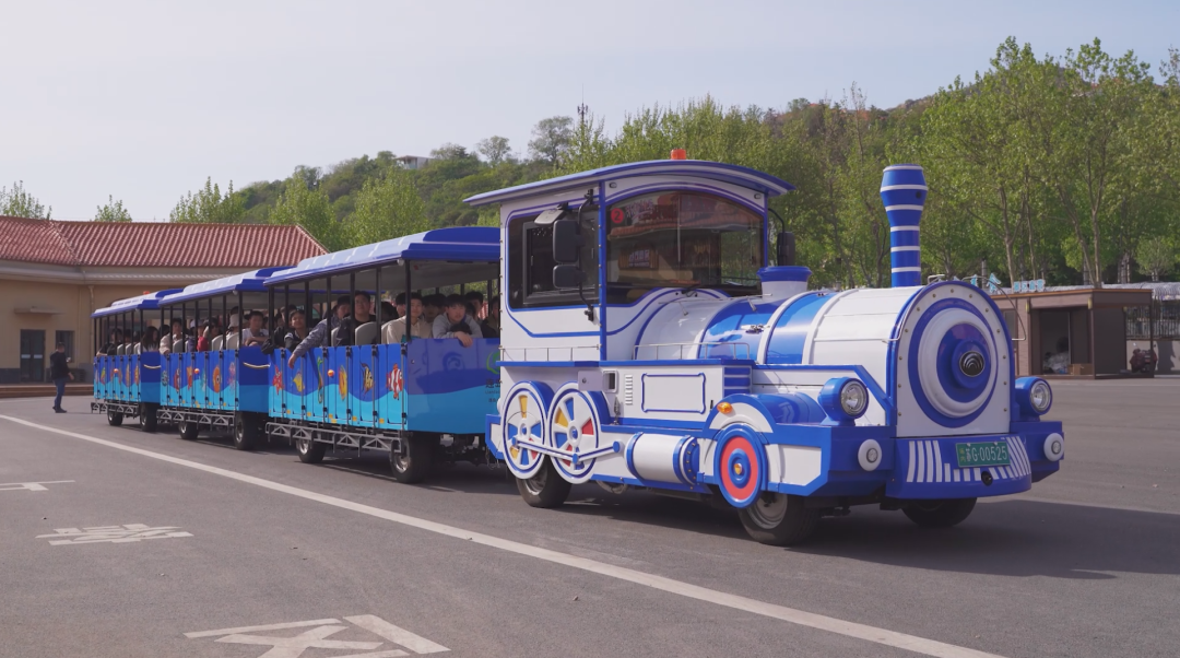 宇通觀光車多次“結(jié)緣”連島，助力景區(qū)高質(zhì)量發(fā)展
