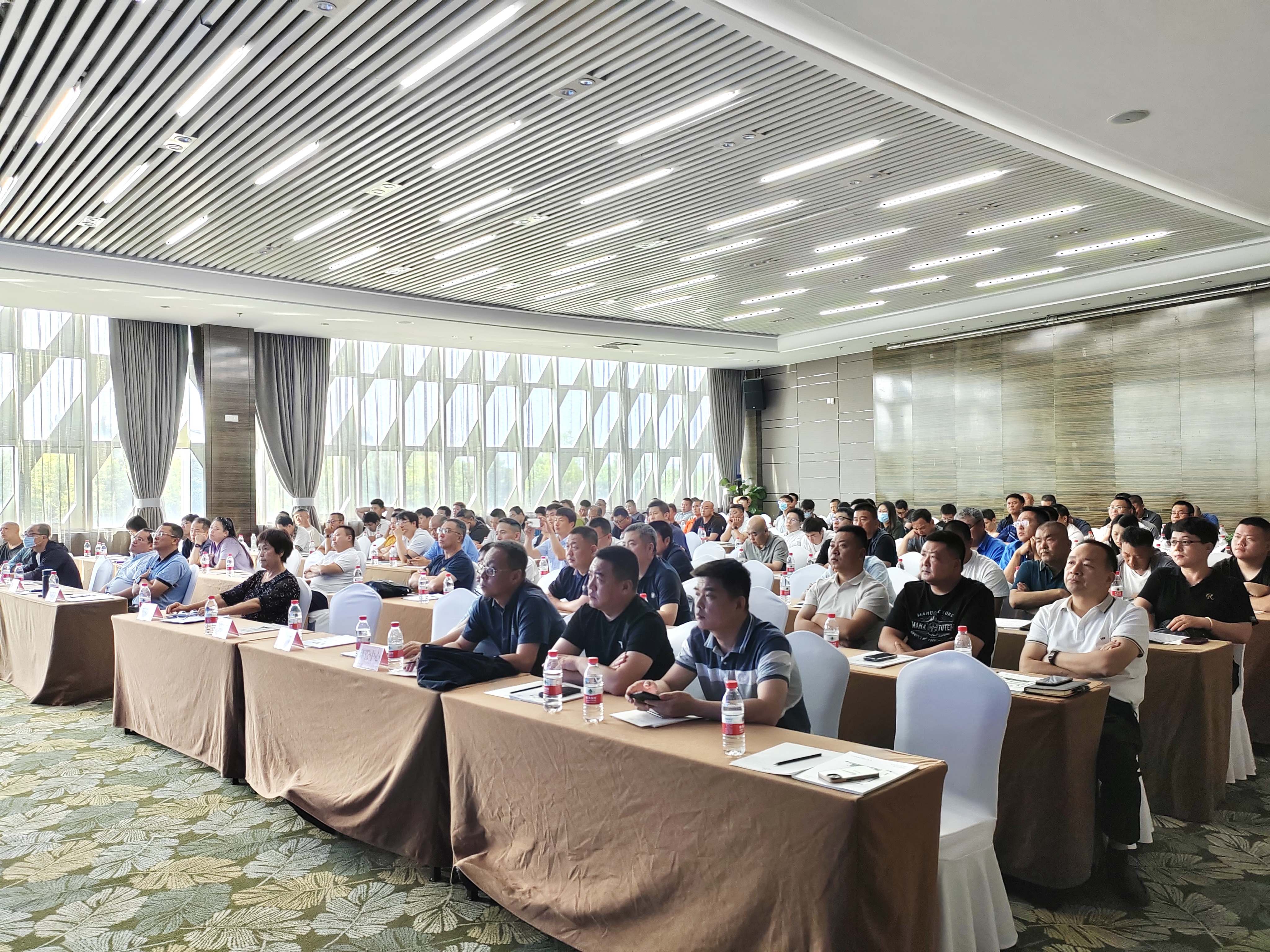 多措并舉筑牢安全屏障，宇通環(huán)衛(wèi)首屆安全運營大講堂在京舉辦