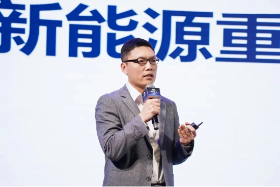 實力見證 | 多款新品首發(fā)，宇通重卡春季新品發(fā)布會隆重舉行