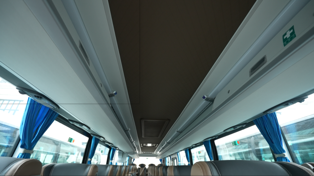 行業(yè)最大批量！宇通100輛高端旅游客車交付新疆