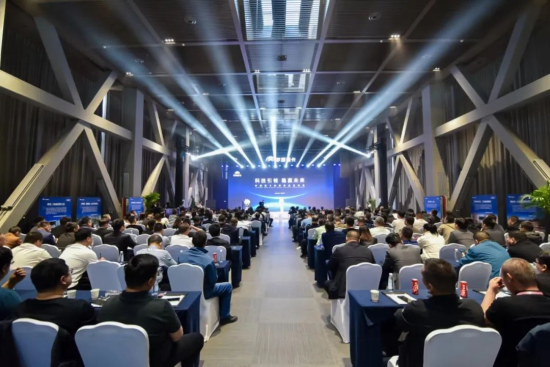 實(shí)力見(jiàn)證 | 多款新品首發(fā)，宇通重卡春季新品發(fā)布會(huì)隆重舉行