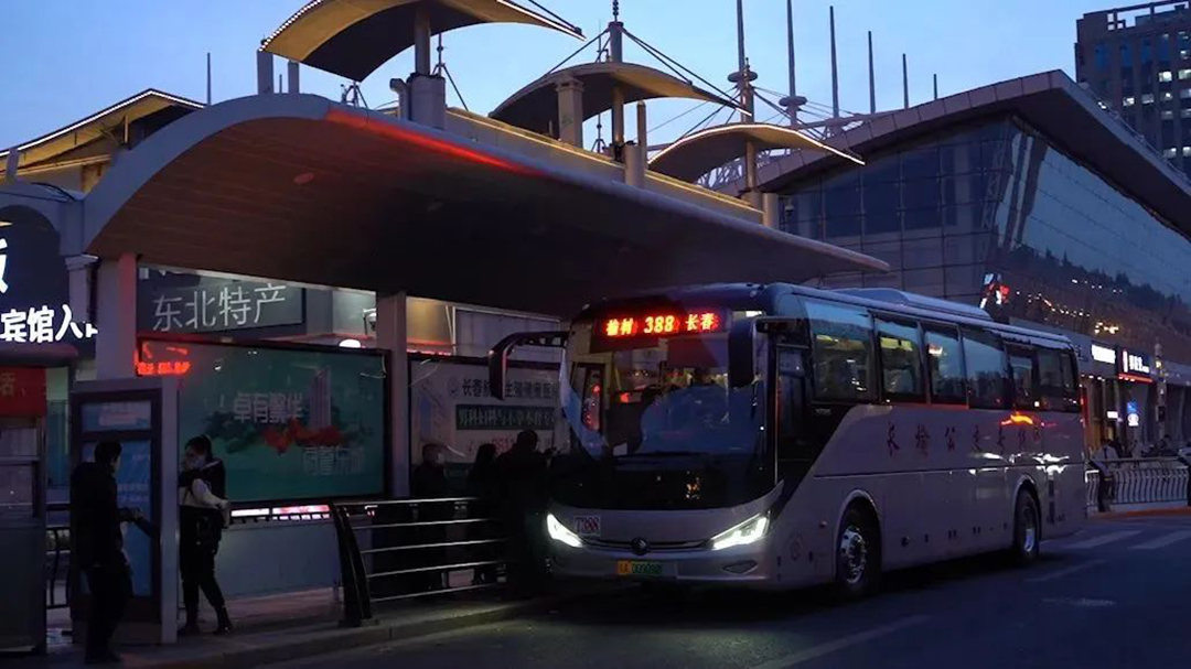 單程195km！宇通客車暢跑全國(guó)最長(zhǎng)純電公交線路