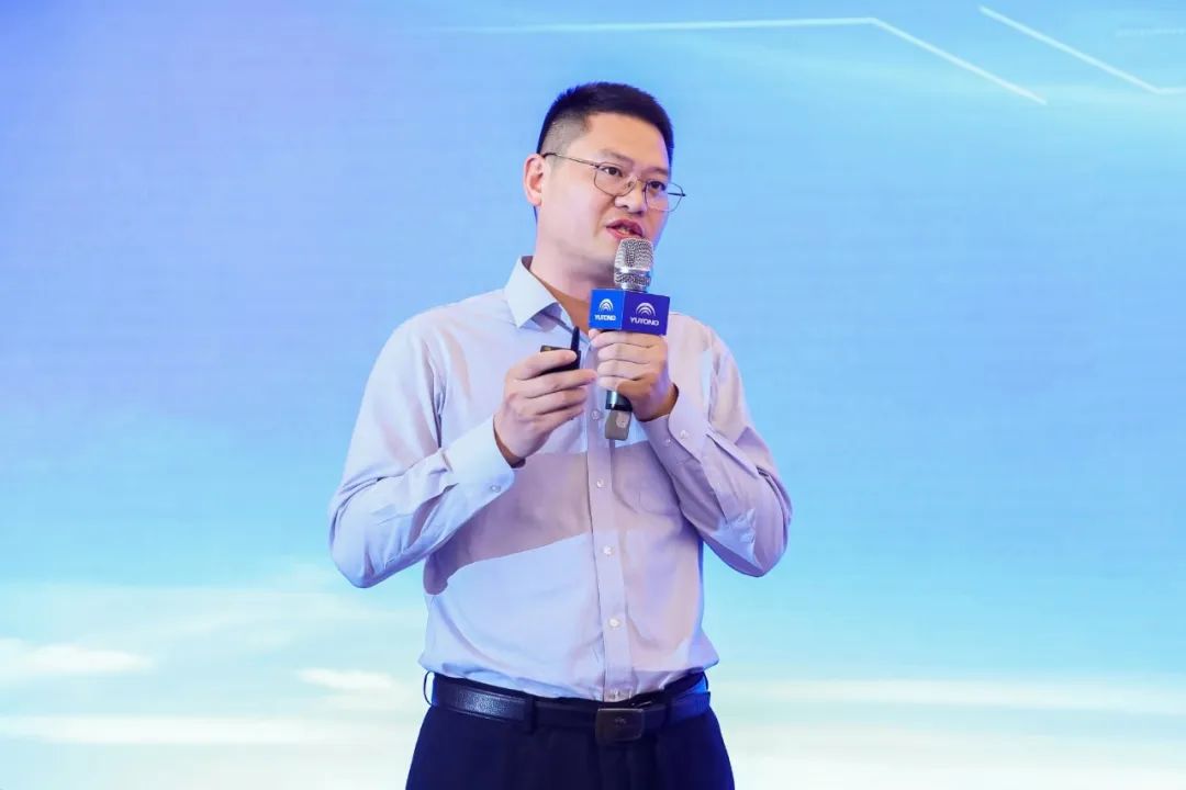 宇通重卡發(fā)布行業(yè)首款礦區(qū)專用純電動自卸車 宇通重卡發(fā)布行業(yè)首款礦區(qū)專用純電動自卸車