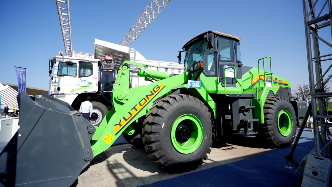 亮相鄂爾多斯煤博會(huì)！宇通礦用裝備展現(xiàn)行業(yè)創(chuàng)領(lǐng)實(shí)力