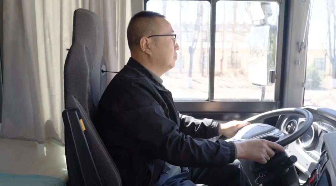 批量交付！宇通新能源環(huán)衛(wèi)車(chē)走進(jìn)長(zhǎng)治，以安睿通智賦“山水名城”！