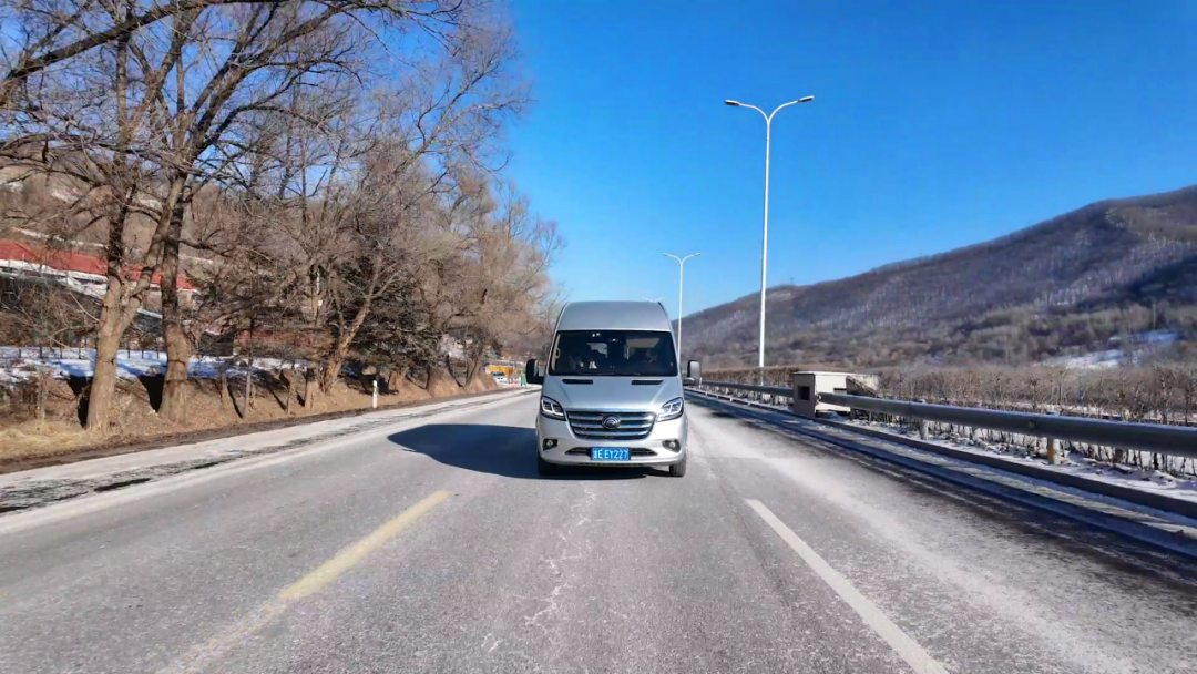 定制客運(yùn)新模式！宇通天駿“燃擎”北國冰城