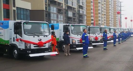 綠色新城，湛河未來(lái)┃21臺(tái)宇通新能源環(huán)衛(wèi)車輛批量交付平頂山