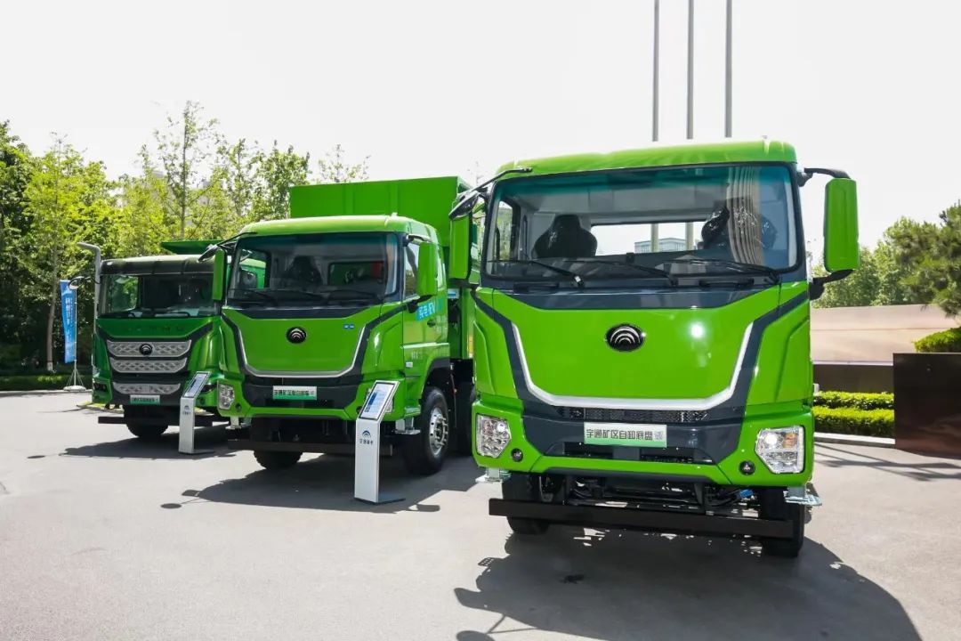 宇通重卡發(fā)布行業(yè)首款礦區(qū)專用純電動自卸車 宇通重卡發(fā)布行業(yè)首款礦區(qū)專用純電動自卸車