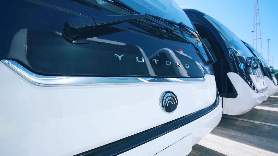 46輛宇通高端機(jī)場(chǎng)擺渡車批量出口西班牙！