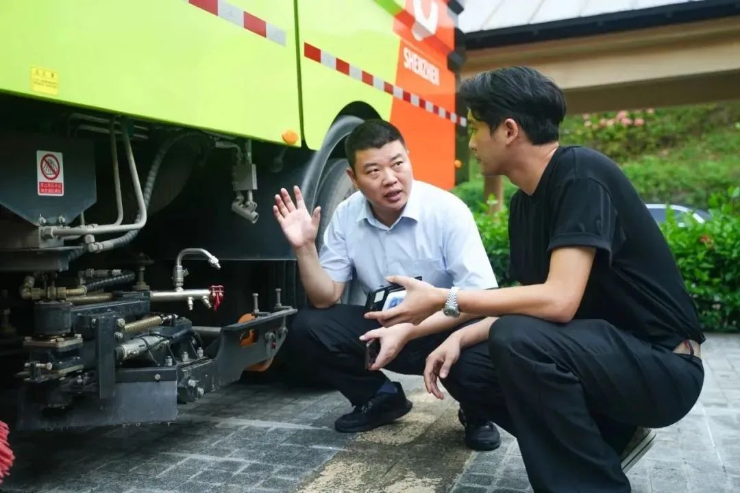 為綠色智慧作業(yè)！宇通環(huán)衛(wèi)純電動(dòng)洗掃車新品試駕會(huì)圓滿落幕