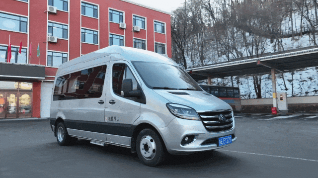 定制客運(yùn)新模式！宇通天駿“燃擎”北國冰城